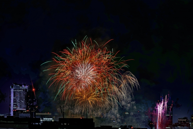 神宮外苑花火大会